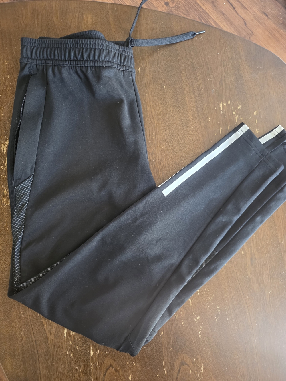 Adidas AEROREADY Men’s Medium Black Slim Tapered Running Pants Reflective